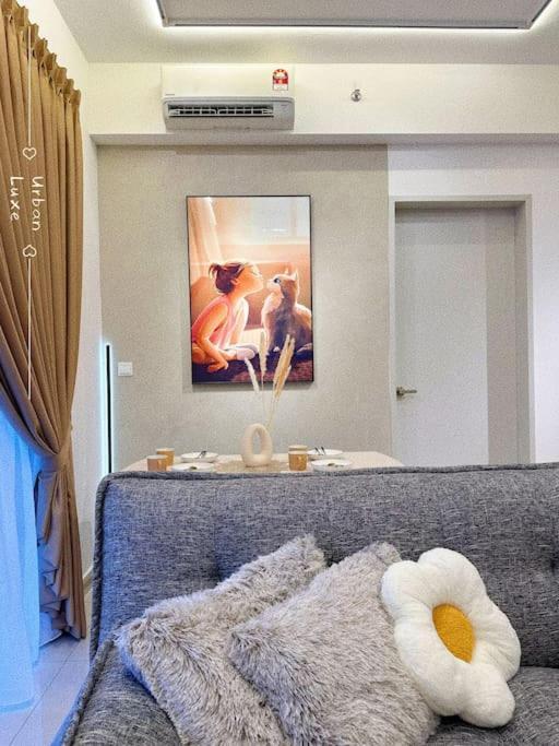 Harmony Homestaytrion Trx Kl Mrt Velocity 5-6pax Pangsapuri *